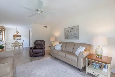 25 Vista Gardens Trail Vero Beach FL 32962