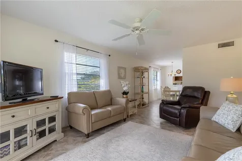 25 Vista Gardens Trail Vero Beach FL 32962