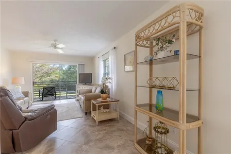 25 Vista Gardens Trail Vero Beach FL 32962