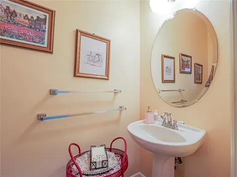 5873 Pine Ridge Circle Vero Beach FL 32967