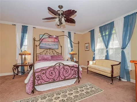 5873 Pine Ridge Circle Vero Beach FL 32967