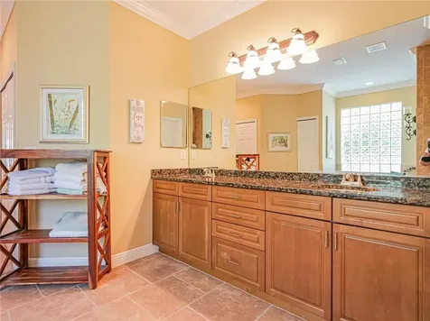5873 Pine Ridge Circle Vero Beach FL 32967