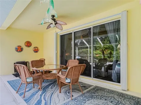 5873 Pine Ridge Circle Vero Beach FL 32967