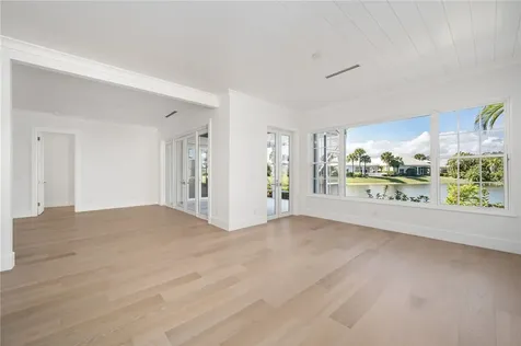 4805 Saint James Avenue Vero Beach FL 32967