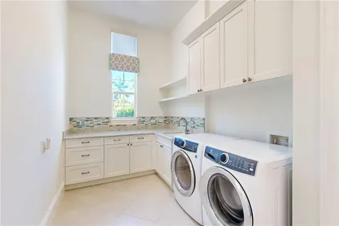 1008 Isla Verde Square Vero Beach FL 32963