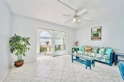 835 18th Street Vero Beach FL 32960