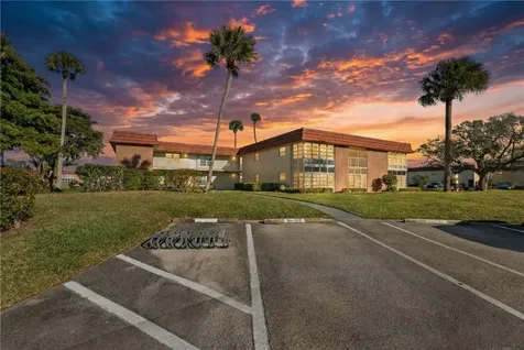60 Woodland Drive Vero Beach FL 32962