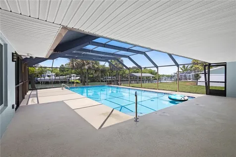 1709 Rio Vista Drive Hutchinson Island FL 34949