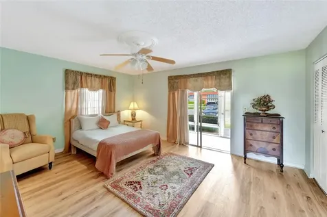 98 Spring Lake Drive Vero Beach FL 32962