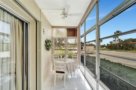98 Spring Lake Drive Vero Beach FL 32962