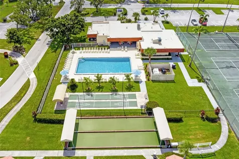 98 Spring Lake Drive Vero Beach FL 32962