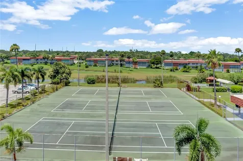 98 Spring Lake Drive Vero Beach FL 32962