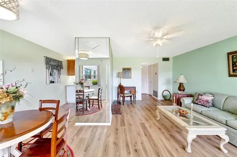98 Spring Lake Drive Vero Beach FL 32962