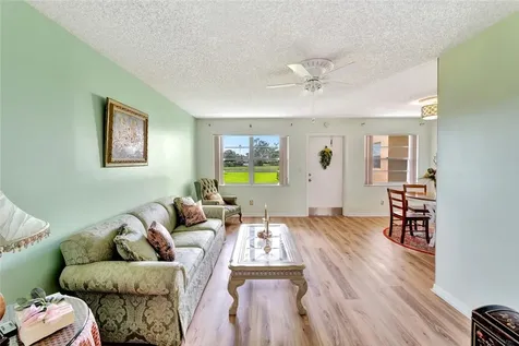 98 Spring Lake Drive Vero Beach FL 32962