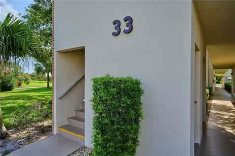 33 Vista Gardens Trail Vero Beach FL 32962