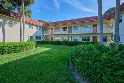 33 Vista Gardens Trail Vero Beach FL 32962