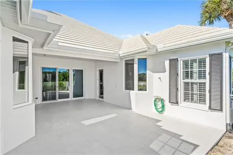 4710 Hamilton Court Vero Beach FL 32967