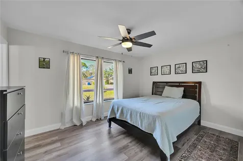 1765 24th Place SW Vero Beach FL 32962