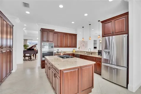 460 Wingate Terrace SW Vero Beach FL 32968