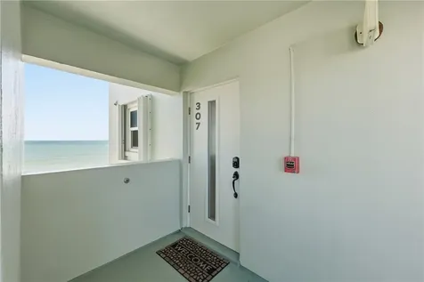 4049 Ocean Drive Vero Beach FL 32963