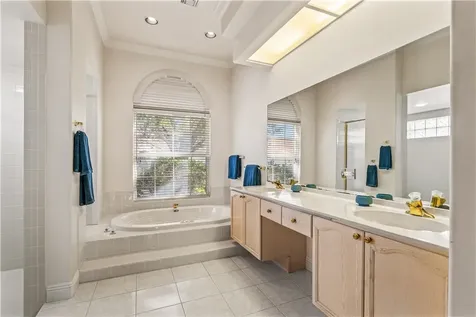 1850 Paseo Del Lago Lane Vero Beach FL 32967