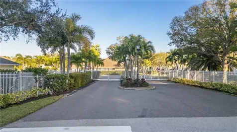 530 6th Street Vero Beach FL 32962