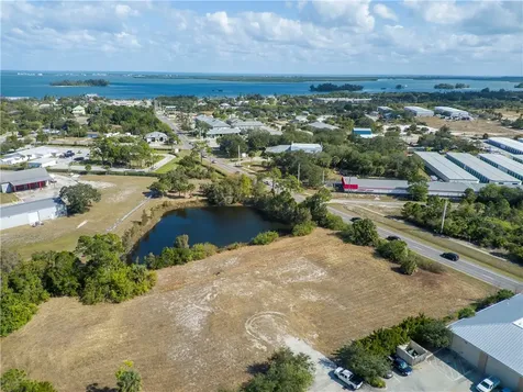 200 & 203 Sebastian Boulevard Sebastian FL 32958