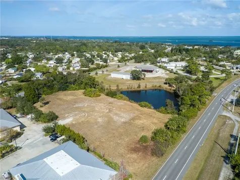 200 & 203 Sebastian Boulevard Sebastian FL 32958