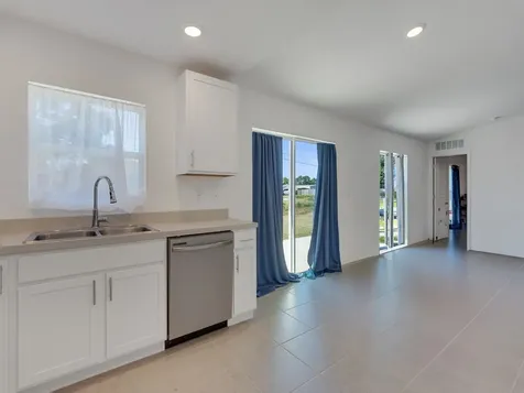 7775 101st Avenue Vero Beach FL 32967
