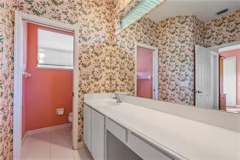 747 Hampton Woods Lane SW Vero Beach FL 32962