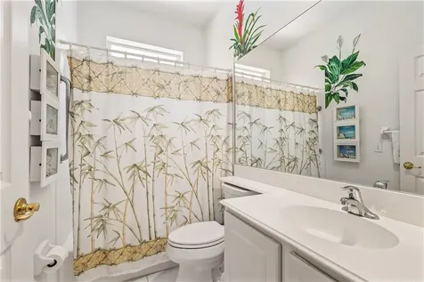 747 Hampton Woods Lane SW Vero Beach FL 32962