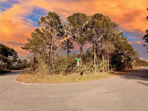 3135 SE Halcomb Avenue Palm Bay FL 32909