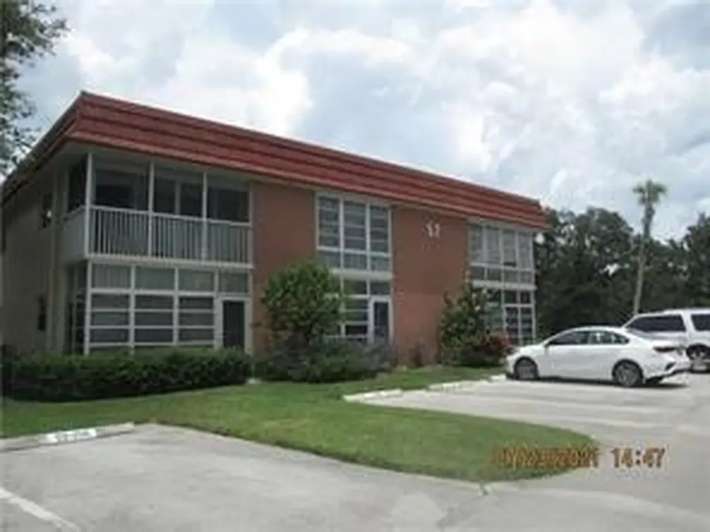 52 Woodland Drive Vero Beach FL 32962