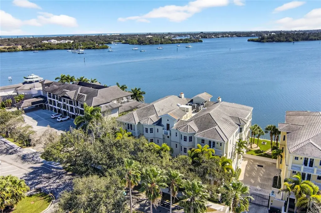 3 Royal Palm Point Vero Beach FL 32960