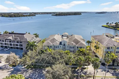 3 Royal Palm Point Vero Beach FL 32960