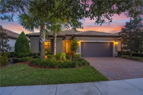 5041 Pendelton Square Vero Beach FL 32967