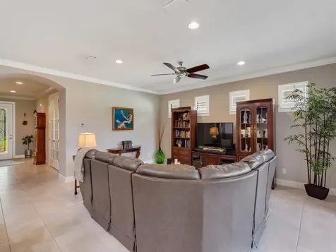 5041 Pendelton Square Vero Beach FL 32967