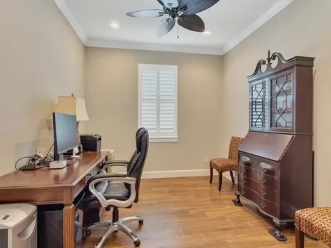 5041 Pendelton Square Vero Beach FL 32967