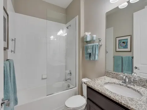 5041 Pendelton Square Vero Beach FL 32967