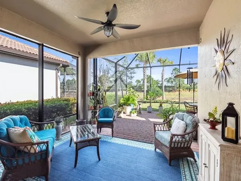 5041 Pendelton Square Vero Beach FL 32967