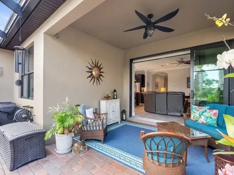 5041 Pendelton Square Vero Beach FL 32967