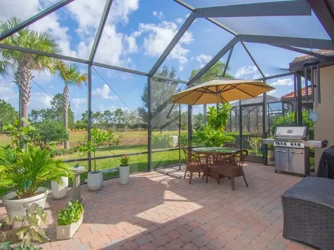 5041 Pendelton Square Vero Beach FL 32967