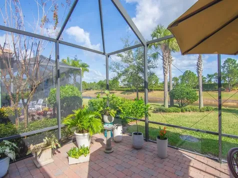 5041 Pendelton Square Vero Beach FL 32967