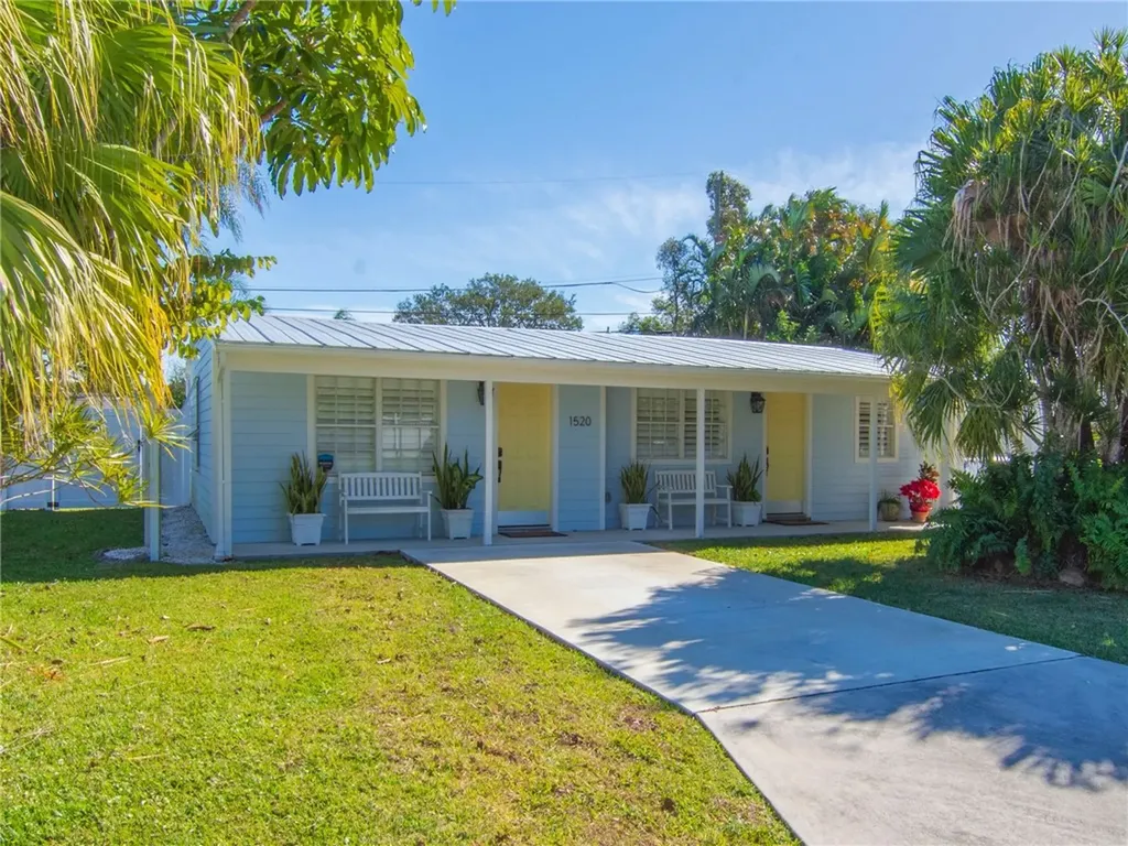 1520 4th Avenue Vero Beach FL 32960