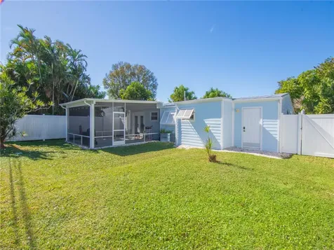 1520 4th Avenue Vero Beach FL 32960