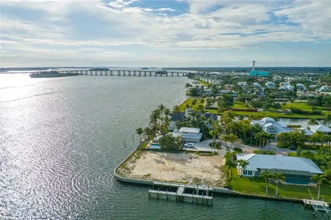 3 Sailfish Road Vero Beach FL 32960