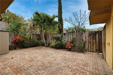 350 E Waverly Place Vero Beach FL 32960