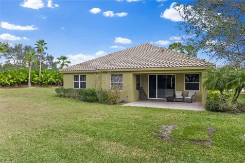 7665 Mesetta Way Vero Beach FL 32967