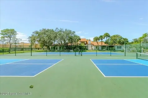 2305 Parkside Place Indian Harbour Beach FL 32937