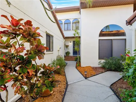 2305 Parkside Place Indian Harbour Beach FL 32937